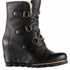Sorel Women's Black Leather Wedge Boots